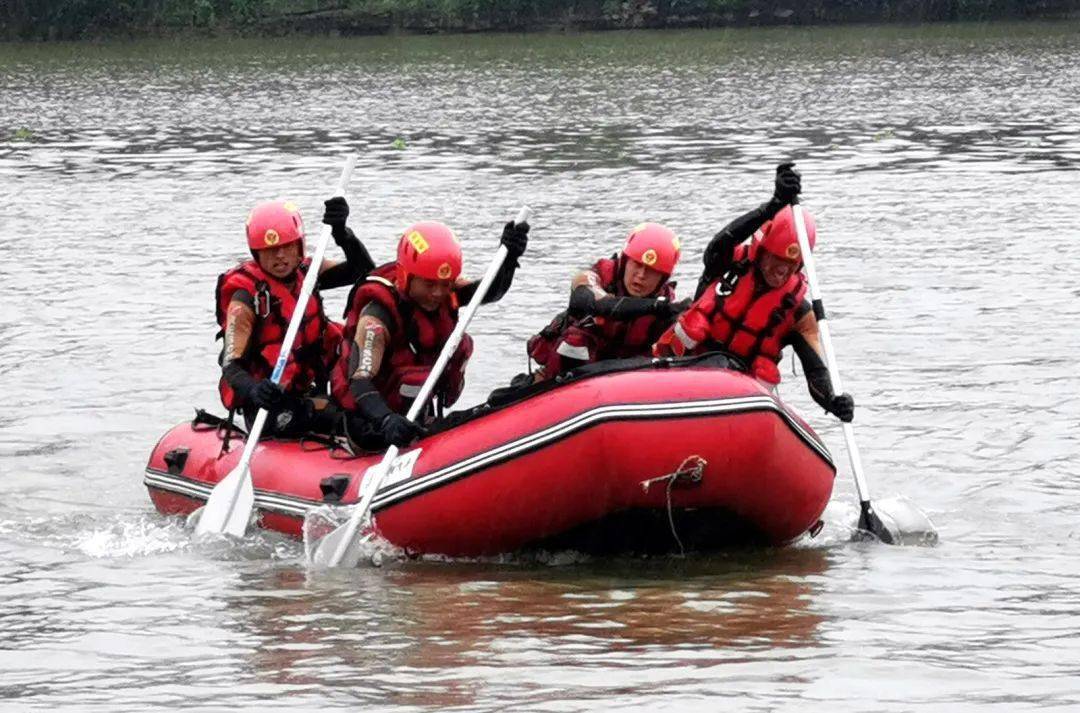 智璟全能橡膠艇：九人載重，無懼嚴(yán)苛水域